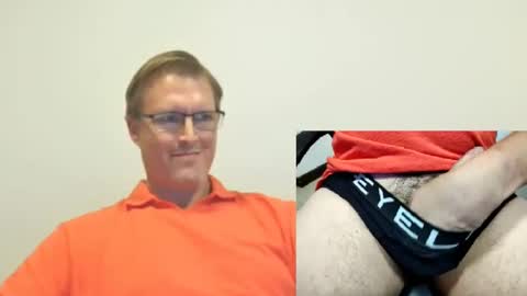 Snapshot of moe_001 chatting on 03.07.25 Moe online show from 03.07.25