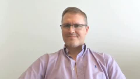 Snapshot of moe_001 chatting on 12.04.25 Moe online show from 12.04.25