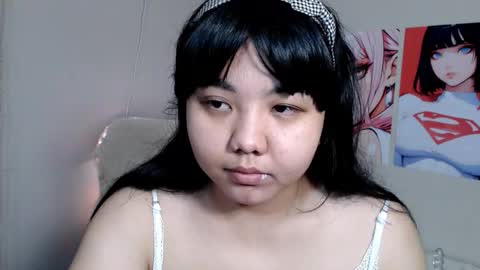 Molly online show from 02.03.25