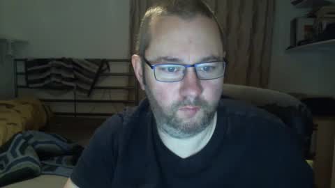 Snapshot of moistfalafel chatting on 02.12.25 Jode online show from 02.12.25