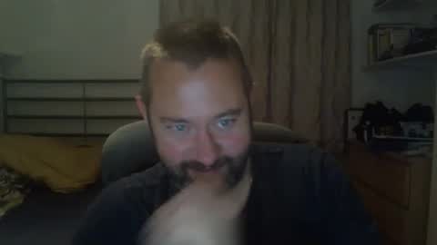 Snapshot of moistfalafel chatting on 09.11.25 Jode online show from 09.11.25