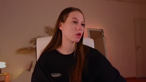 Molly online show from 12.20.24