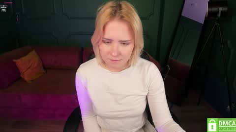 Snapshot of mol_l_y chatting on 02.19.26 Molly online show from 02.19.26