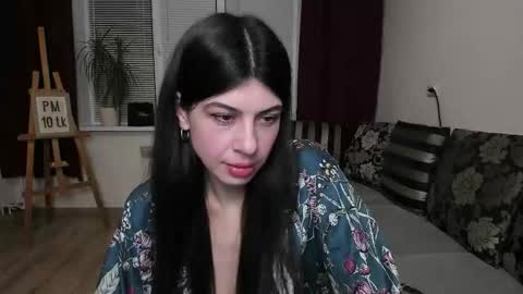 Snapshot of molaganna chatting on 10.30.25 molaganna online show from 10.30.25