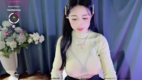 Snapshot of moli666 chatting on 12.27.24 Alice online show from 12.27.24