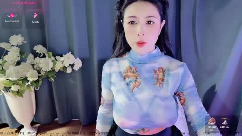 Snapshot of moli666 chatting on 12.31.24 Alice online show from 12.31.24
