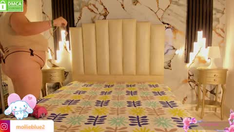 Hey Guys  Im Mollie online show from 10.03.25