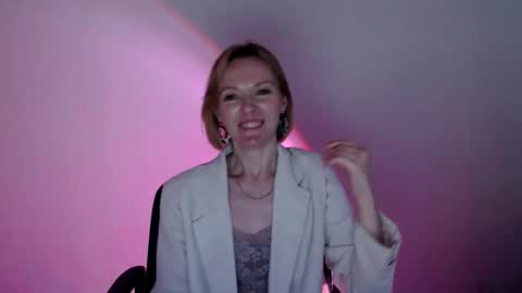 Snapshot of mollilove chatting on 05.20.26 mollilove online show from 05.20.26