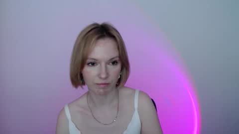 Snapshot of mollilove chatting on 05.22.26 mollilove online show from 05.22.26