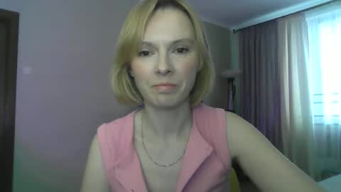 Snapshot of mollilove chatting on 06.02.26 mollilove online show from 06.02.26