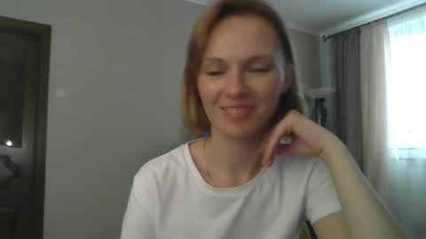 Snapshot of mollilove chatting on 06.04.26 mollilove online show from 06.04.26