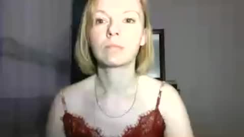 Snapshot of mollilove chatting on 06.12.26 mollilove online show from 06.12.26