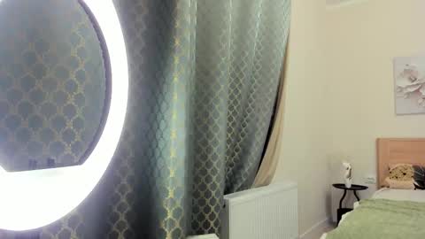 Sima online show from 12.15.25