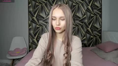 Snapshot of molly_555 chatting on 02.22.26 Sima online show from 02.22.26