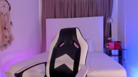      online show from 11.18.25