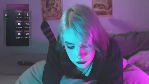 Molly Crow online show from 12.16.24