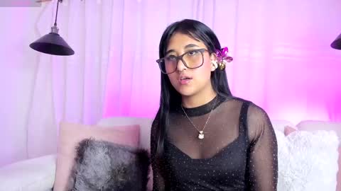 molly_hils789 online show from 05.12.26