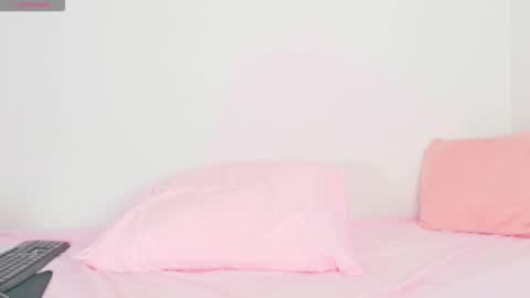 Snapshot of molly_hot778 chatting on 02.19.26 molly come and have fun online show from 02.19.26