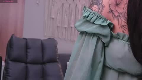 Molly online show from 11.18.25