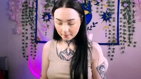 molly_kisss online show from 04.15.26