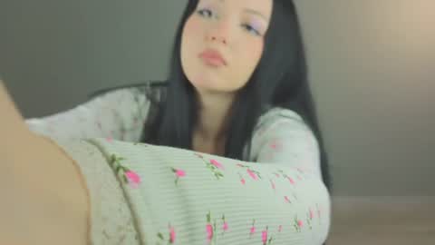 molly_millerr online show from 07.21.26