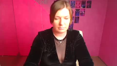 Molly online show from 01.11.26