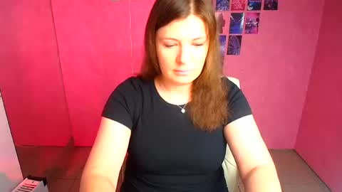 Snapshot of molly_mis chatting on 07.14.26 Molly online show from 07.14.26