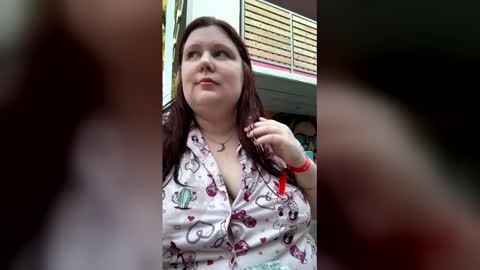 molly_moons online show from 04.21.26