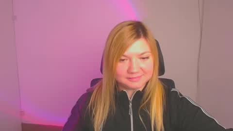 Molly online show from 01.15.25