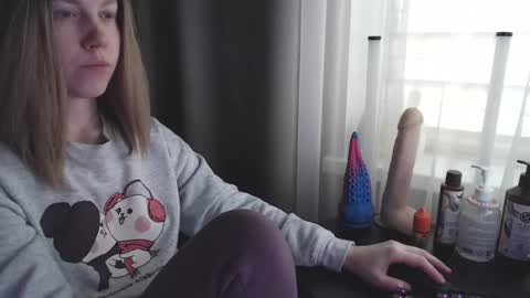 I have new photos come and see with love Molly online show from 02.11.25