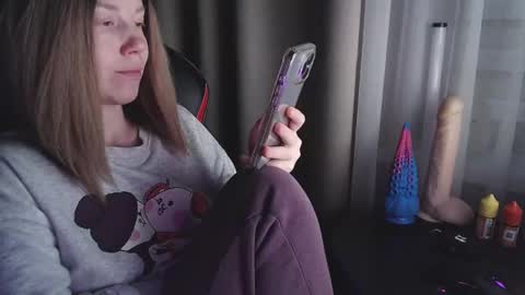 I have new photos come and see with love Molly online show from 02.16.25