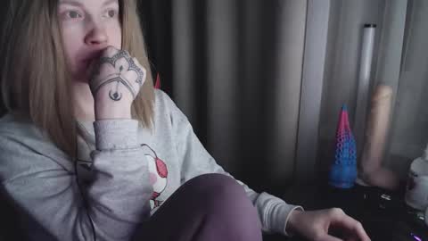 I have new photos come and see with love Molly online show from 02.26.25