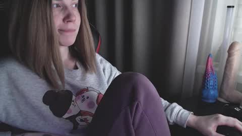 I have new photos come and see with love Molly online show from 03.04.25