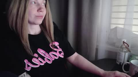 I have new photos come and see with love Molly online show from 09.13.25