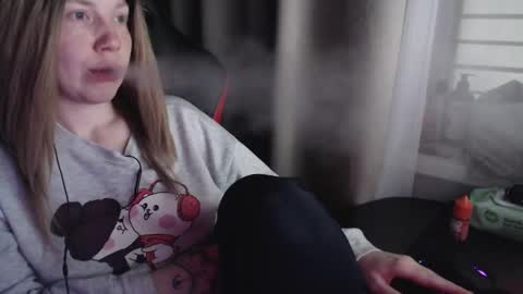 I have new photos come and see with love Molly online show from 10.25.25