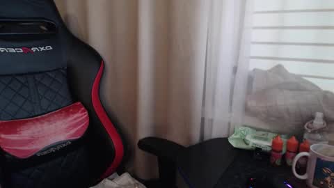 I have new photos come and see with love Molly online show from 11.16.25