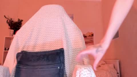 Molly online show from 02.24.26