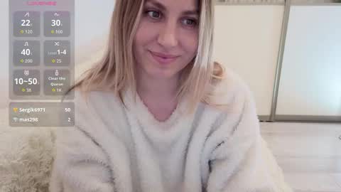 Snapshot of mollyforyou chatting on 01.08.26 Nica follow me online show from 01.08.26