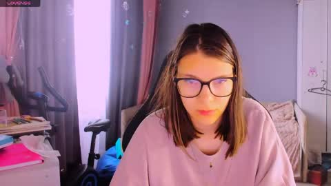  KIRA  online show from 05.05.26