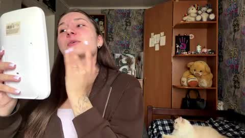 Molly online show from 06.07.26