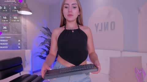 Molly Sunders online show from 02.13.25