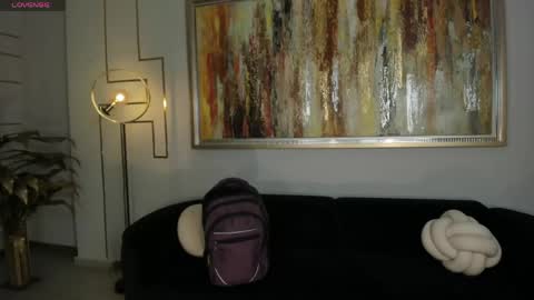 Molly Sunders online show from 05.24.26