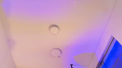 mollywoodd online show from 12.17.25