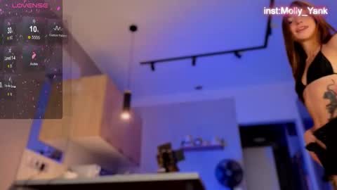 Molly online show from 09.12.25