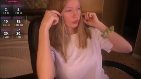 mollyymayy online show from 07.26.26