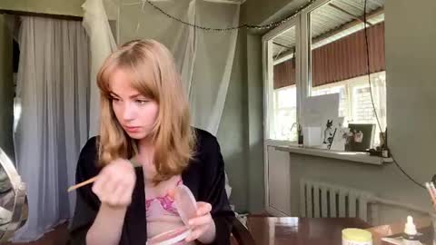Snapshot of molyangel chatting on 06.15.26 Oksana online show from 06.15.26