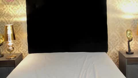 Moly Boston online show from 12.02.25