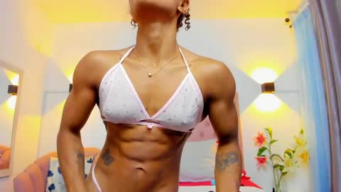 molyrestrepo online show from 04.24.26