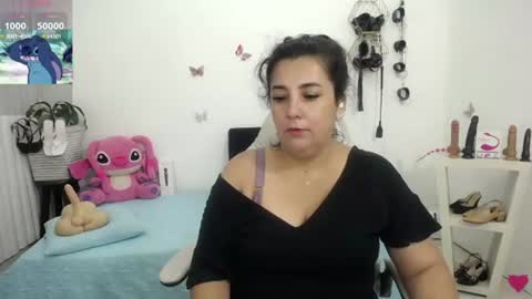 Snapshot of mom_17 chatting on 06.18.26 Celeste online show from 06.18.26