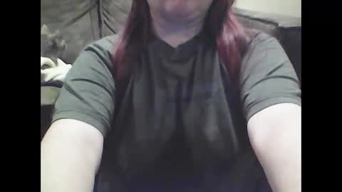 Snapshot of mommies_mooseknuckle chatting on 09.30.25 mommies_mooseknuckle online show from 09.30.25